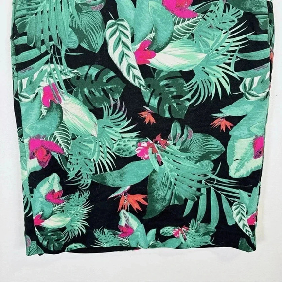 Lord And  Taylor Tropical Pencil Skirt - Picture 9 of 14
